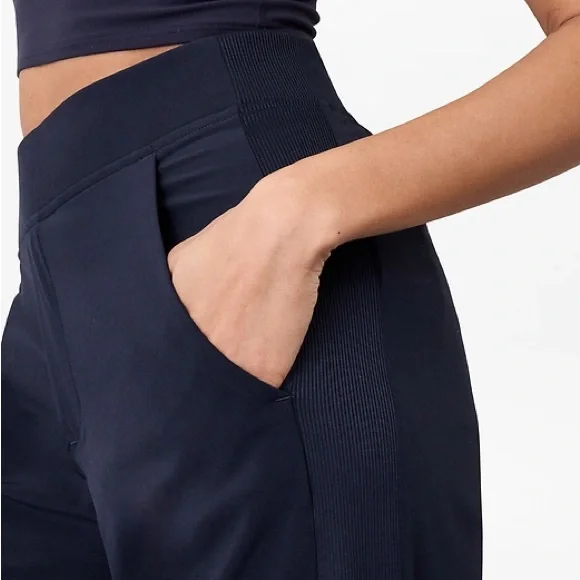 Athleta Brooklyn Mid Rise Ankle Pant - Navy, 2 - Picture 4 of 8